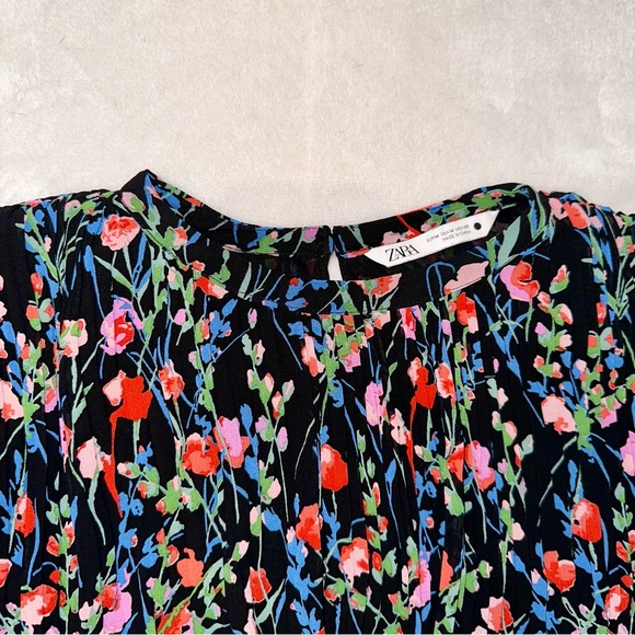 Zara Floral Shift Dress - Picture 2 of 2